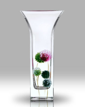 Dahlia – Pom Pom 22.5cm Flared Vase